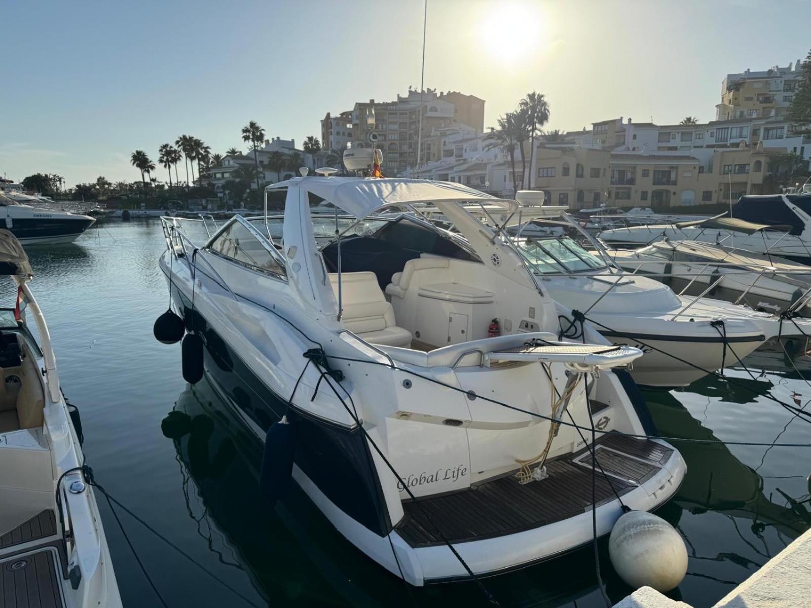 Marbella Beachfront Edificio Mayoral Primera Linea De Playa Y Centro Ciudad Con Barco Opcional Esterno foto